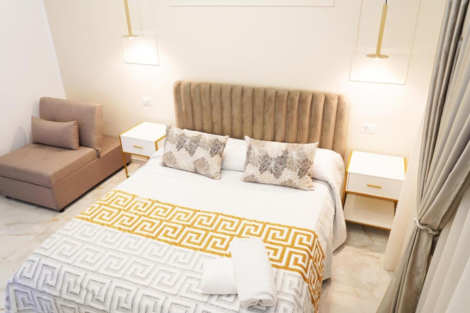 Lifestyle Naples B&B ภายนอก รูปภาพ